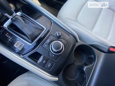 Mazda CX-5 2017  випуску Рівне з двигуном 0 л бензин позашляховик автомат за 22500 долл. 