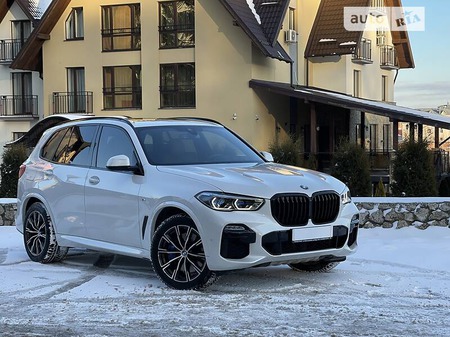 BMW X5 2018  випуску Тернопіль з двигуном 3 л бензин позашляховик автомат за 69999 долл. 