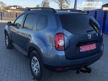 Dacia Duster 2011  випуску Луцьк з двигуном 1.6 л бензин позашляховик механіка за 7650 долл. 