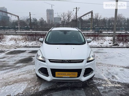 Ford Kuga 2015  випуску Київ з двигуном 2 л дизель позашляховик автомат за 17799 долл. 