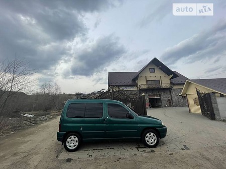 Citroen Berlingo 1999  випуску Львів з двигуном 1.4 л бензин мінівен механіка за 1650 долл. 