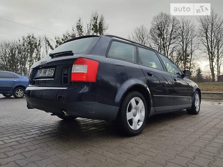 Audi A4 Limousine 2001  випуску Львів з двигуном 1.8 л бензин універсал автомат за 4500 долл. 