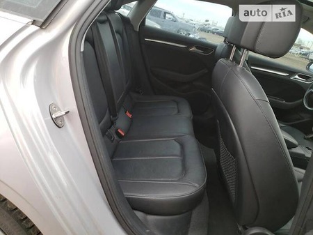 Audi A3 Limousine 2015  випуску Дніпро з двигуном 2 л бензин седан автомат за 4400 долл. 