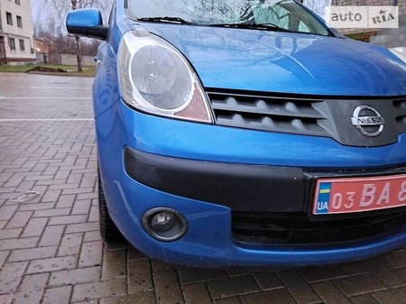 Nissan Note 2006  випуску Донецьк з двигуном 1.6 л бензин універсал механіка за 5650 долл. 