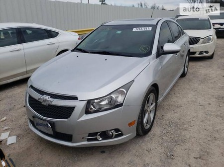 Chevrolet Cruze 2014  випуску Харків з двигуном 0 л бензин седан автомат за 7100 долл. 