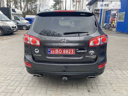 Hyundai Santa Fe 2010  випуску Луцьк з двигуном 2.2 л  позашляховик автомат за 13200 долл. 