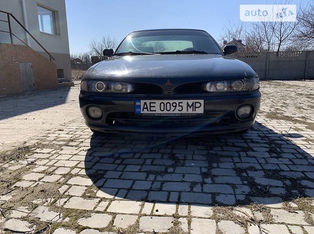 Mitsubishi Galant 1996  випуску Дніпро з двигуном 2 л  седан механіка за 3000 долл. 