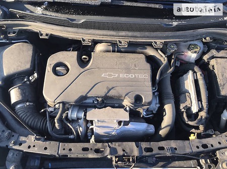 Chevrolet Cruze 2016  випуску Чернівці з двигуном 1.4 л бензин седан механіка за 10499 долл. 