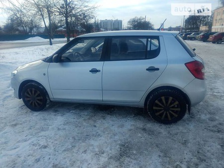 Skoda Fabia 2014  випуску Полтава з двигуном 0 л  хэтчбек механіка за 4500 долл. 