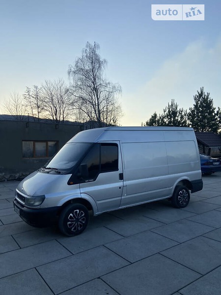 Ford Transit 2004  випуску Ужгород з двигуном 2 л дизель мінівен механіка за 5500 долл. 