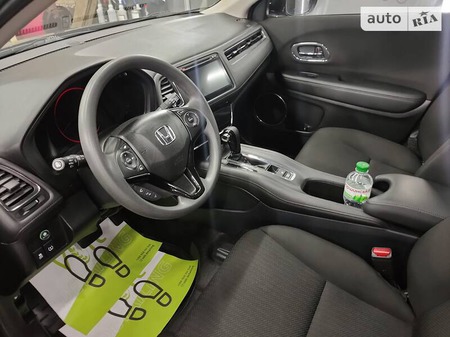 Honda HR-V 2016  випуску Івано-Франківськ з двигуном 1.8 л бензин позашляховик автомат за 18600 долл. 
