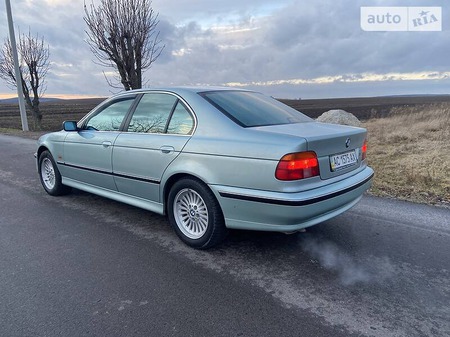 BMW 520 1997  випуску Рівне з двигуном 2 л  седан механіка за 4400 долл. 