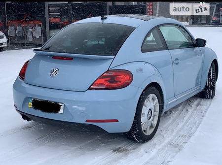 Volkswagen Beetle 2012  випуску Львів з двигуном 2.5 л бензин хэтчбек автомат за 10500 долл. 