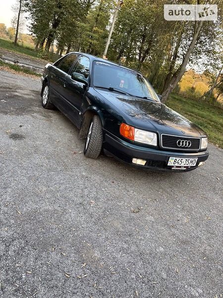 Audi 100 1993  випуску Тернопіль з двигуном 2.6 л бензин седан механіка за 3000 долл. 