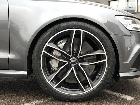Audi RS6 2017  випуску Луцьк з двигуном 4 л бензин універсал автомат за 67000 долл. 
