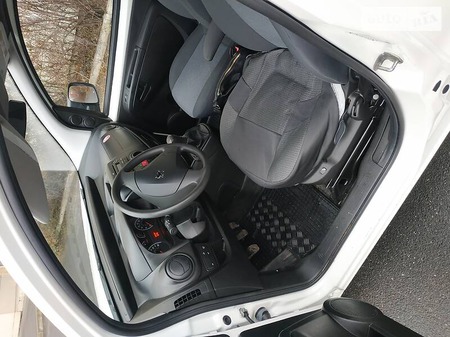 Peugeot Bipper 2013  выпуска Донецк с двигателем 1.2 л дизель  механика за 6100 долл. 