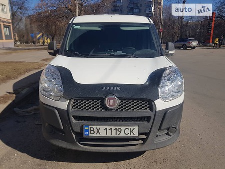 Fiat Doblo 2013  випуску Хмельницький з двигуном 1.3 л дизель мінівен механіка за 5555 долл. 