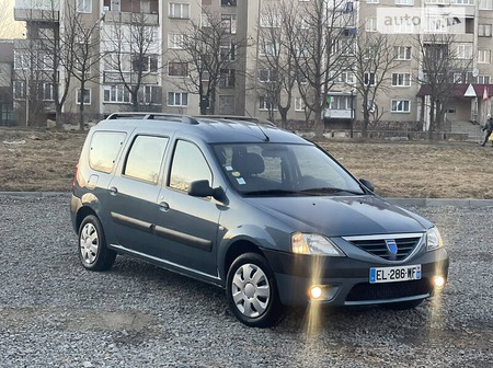 Dacia Logan 2009  випуску Івано-Франківськ з двигуном 1.5 л дизель універсал  за 4999 долл. 