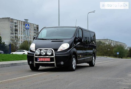 Renault Trafic 2013  випуску Одеса з двигуном 2 л дизель мінівен автомат за 15300 долл. 