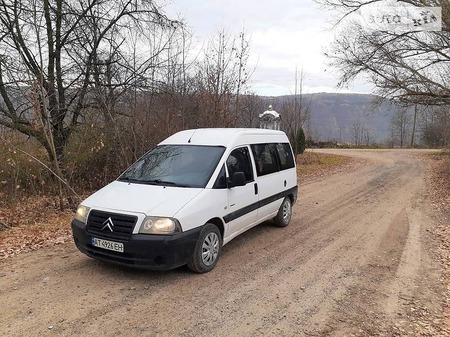 Citroen Jumpy 2004  випуску Івано-Франківськ з двигуном 2 л дизель мінівен механіка за 5200 долл. 