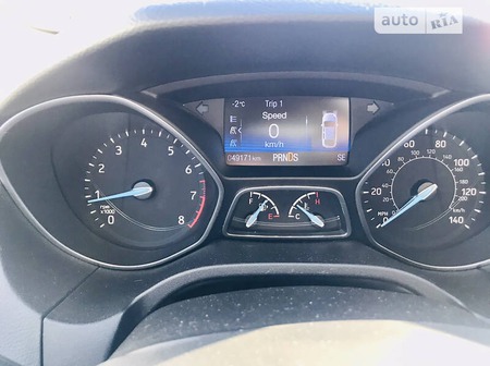 Ford Focus 2015  випуску Черкаси з двигуном 2 л бензин седан автомат за 10500 долл. 