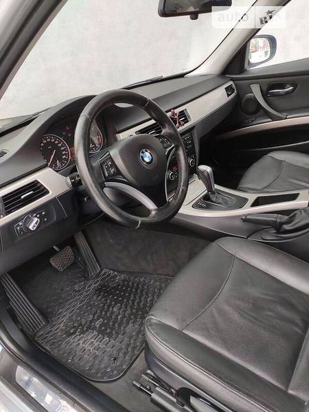 BMW 318 2012  випуску Тернопіль з двигуном 0 л дизель універсал автомат за 11399 долл. 