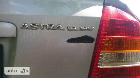 Opel Astra 2001  випуску Тернопіль з двигуном 1.8 л бензин хэтчбек механіка за 3950 долл. 