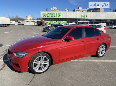 BMW 320 2016  випуску Тернопіль з двигуном 2 л бензин седан автомат за 16500 долл. 