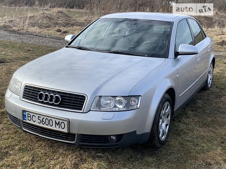 Audi A4 Limousine 2002  випуску Львів з двигуном 1.8 л  седан автомат за 6200 долл. 