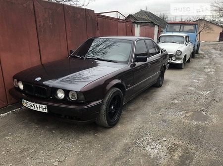 BMW 540 1993  випуску Дніпро з двигуном 4 л бензин седан механіка за 4100 долл. 