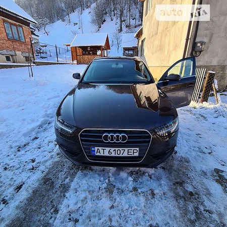 Audi A4 Limousine 2012  випуску Ужгород з двигуном 2 л дизель універсал механіка за 12200 долл. 