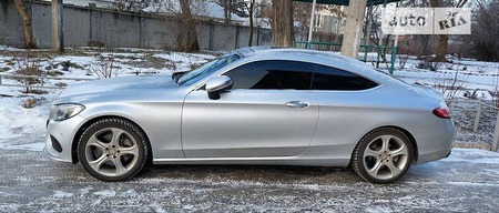 Mercedes-Benz C 300 2016  випуску Івано-Франківськ з двигуном 2 л бензин купе автомат за 29500 долл. 