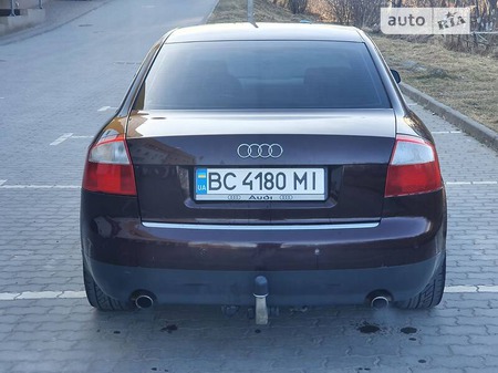 Audi A4 Limousine 2002  випуску Львів з двигуном 1.8 л бензин седан  за 4500 долл. 