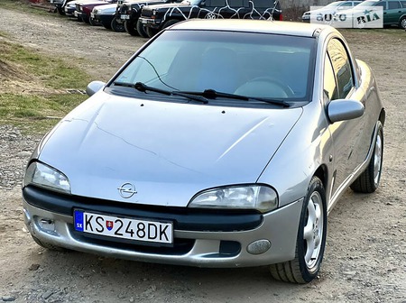 Opel Tigra 2000  випуску Ужгород з двигуном 1.6 л бензин купе механіка за 950 долл. 