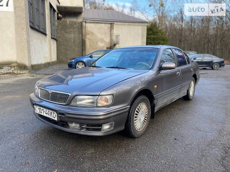 Nissan Maxima 1998  випуску Київ з двигуном 3 л бензин седан механіка за 2800 долл. 