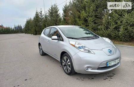 Nissan Leaf 2013  випуску Тернопіль з двигуном 0 л електро хэтчбек  за 8500 долл. 