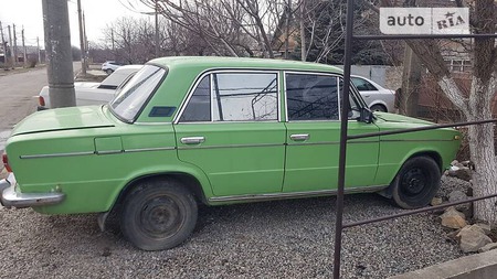 Lada 2103 1983  випуску Запоріжжя з двигуном 1.5 л бензин седан механіка за 18000 грн. 