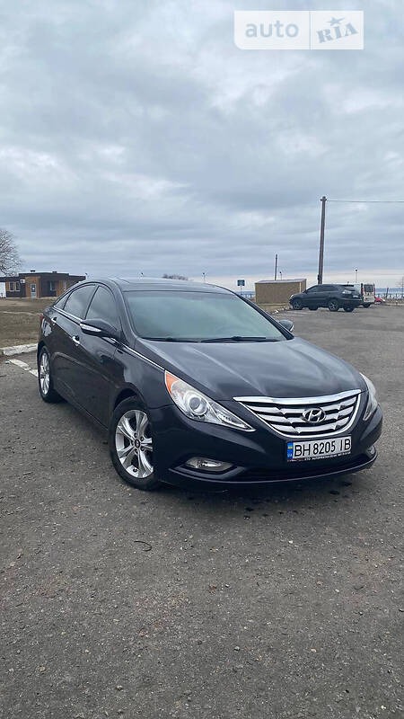 Hyundai Sonata 2010  випуску Одеса з двигуном 2.4 л бензин седан автомат за 9000 долл. 