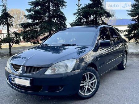 Mitsubishi Lancer 2003  випуску Дніпро з двигуном 0 л  седан автомат за 3999 долл. 