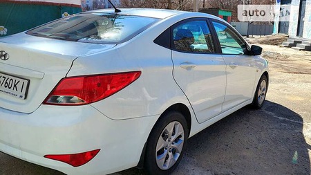 Hyundai Accent 2016  випуску Полтава з двигуном 1.4 л  седан автомат за 9900 долл. 