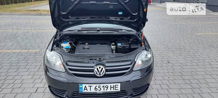 Volkswagen Golf Plus 2005  випуску Івано-Франківськ з двигуном 1.4 л бензин хэтчбек механіка за 5350 долл. 
