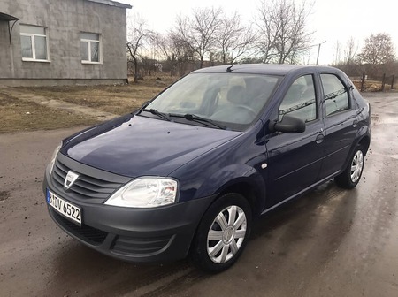 Dacia Logan 2009  випуску Івано-Франківськ з двигуном 1.4 л бензин седан механіка за 3850 долл. 