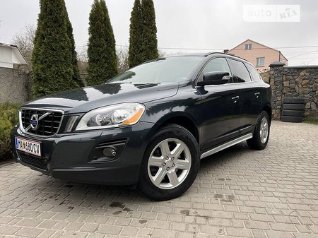 Volvo XC60 2009  випуску Луцьк з двигуном 2.4 л дизель позашляховик автомат за 11500 долл. 