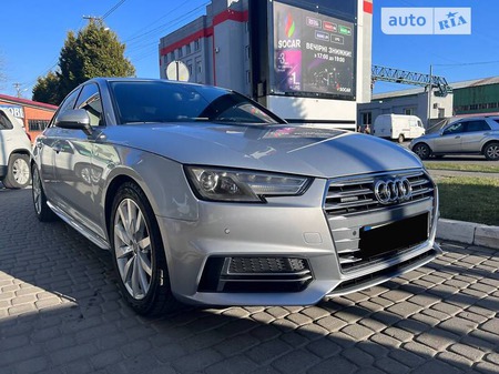 Audi A4 Limousine 2018  випуску Львів з двигуном 0 л бензин седан автомат за 23900 долл. 