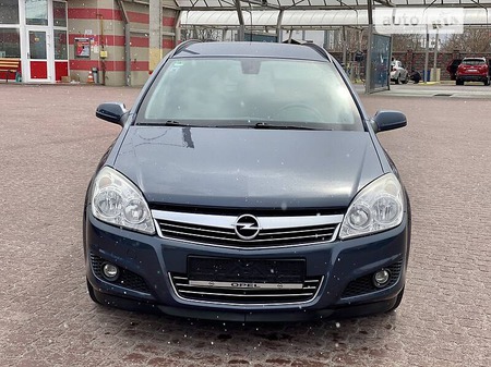 Opel Astra 2008  випуску Рівне з двигуном 1.7 л дизель універсал механіка за 4100 долл. 