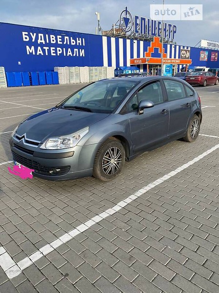 Citroen C4 2007  випуску Львів з двигуном 0 л бензин хэтчбек механіка за 4200 долл. 