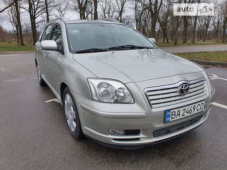 Toyota Avensis 2004  випуску Кропивницький з двигуном 1.8 л бензин універсал механіка за 6650 долл. 