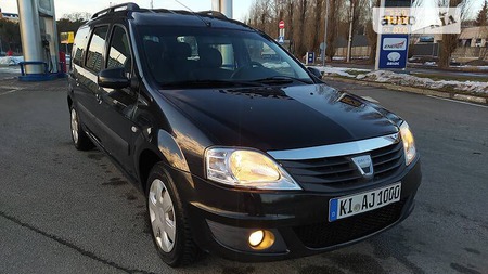 Dacia Logan 2010  випуску Чернігів з двигуном 0 л бензин універсал механіка за 5599 долл. 