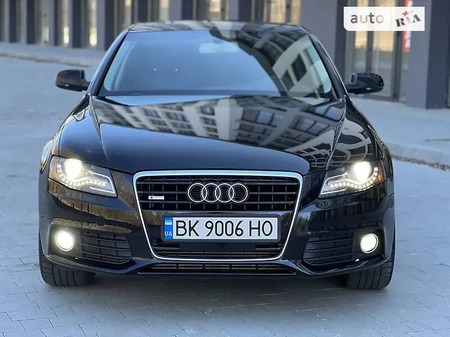 Audi A4 Limousine 2010  випуску Львів з двигуном 2 л бензин седан автомат за 11450 долл. 