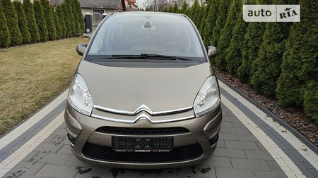 Citroen C4 Picasso 2013  випуску Львів з двигуном 1.6 л дизель універсал автомат за 7900 долл. 